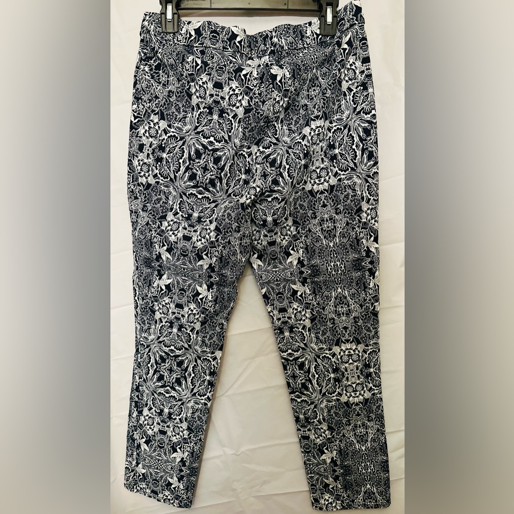 Rafaella Women Comfort Pull Up Pants, Size 12, Preowned.